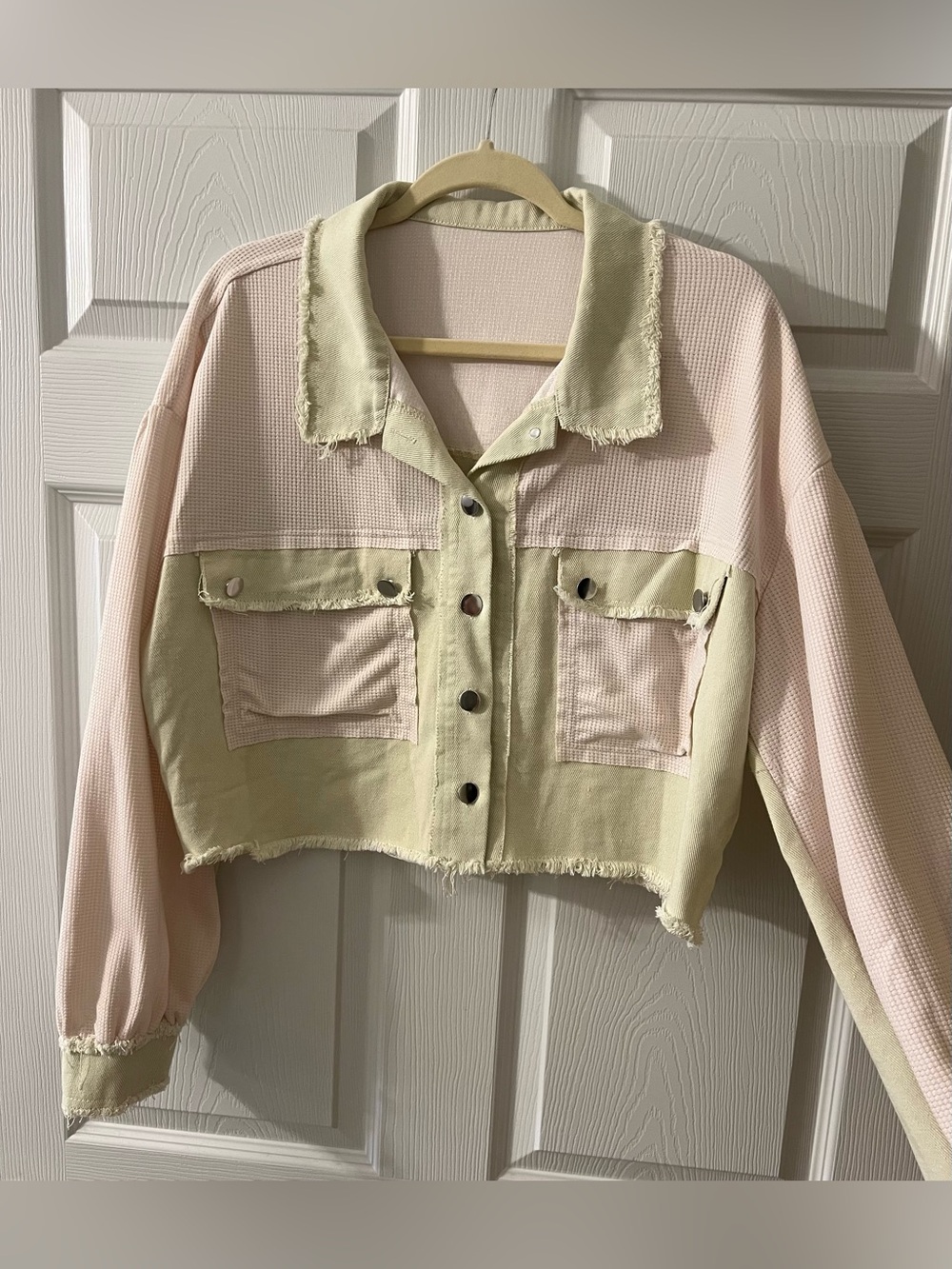 Two-Tone Patchwork Cropped Jacket - Picture 6 of 8